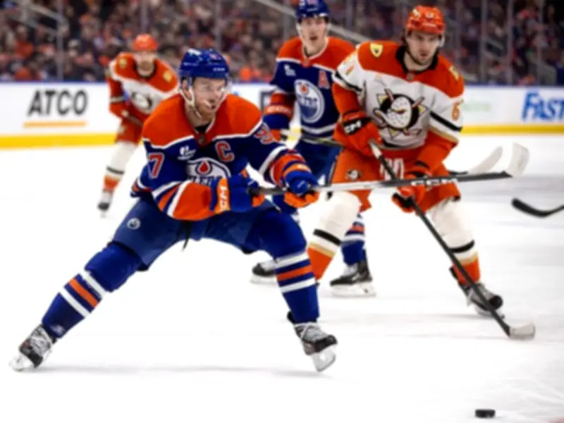 Connor McDavid Wins Fifth Ted Lindsay Award as NHL's Most Outstanding Player