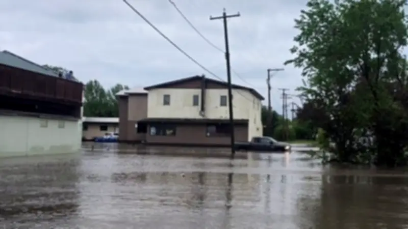 Crews Arrive in Minitonas to Assist After Flash Flooding