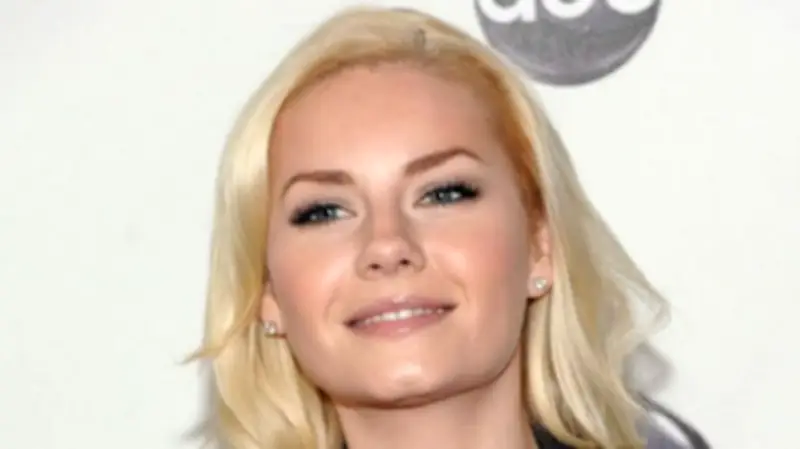 Elisha Cuthbert Wanted Her Character's Joy to Shine in 'Every Year After'