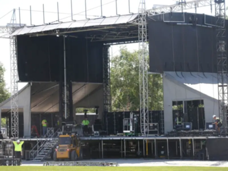 Farkas blasts Country Thunder over Calgary tent noise dispute twist