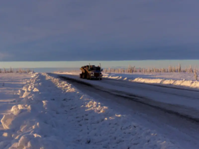 Feds Launch Fast-Track Process for Two Arctic Projects by Fall 2026