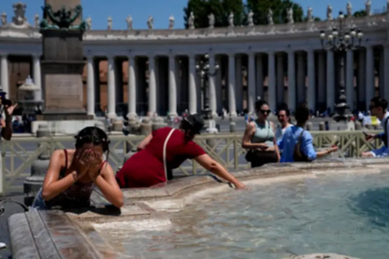 France records 1,000 excess deaths in record Europe heat wave