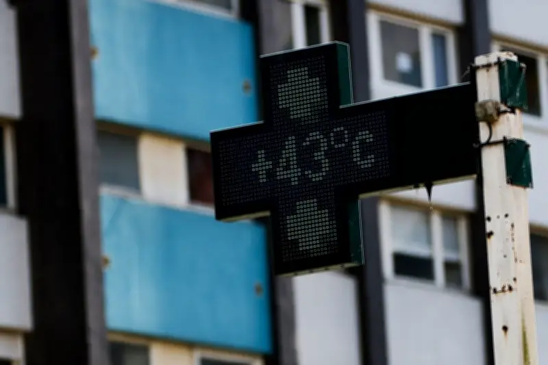 France Red Alert: Heatwave May Break All-Time Temperature Records