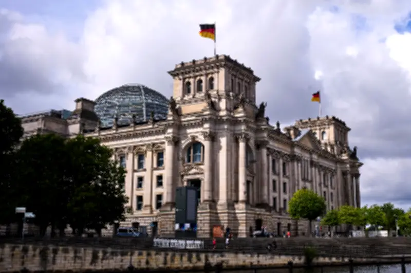 Germany faces threats from extremists, foreign powers: security service warns