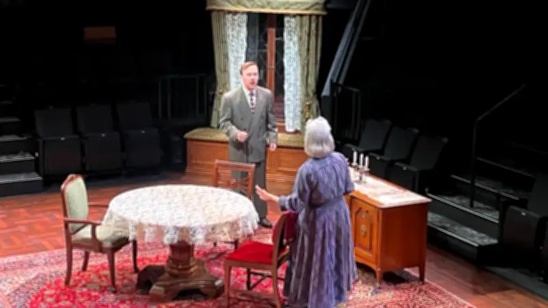 Globe Theatre in Regina Stages Classic Dark Comedy 'Arsenic and Old Lace'