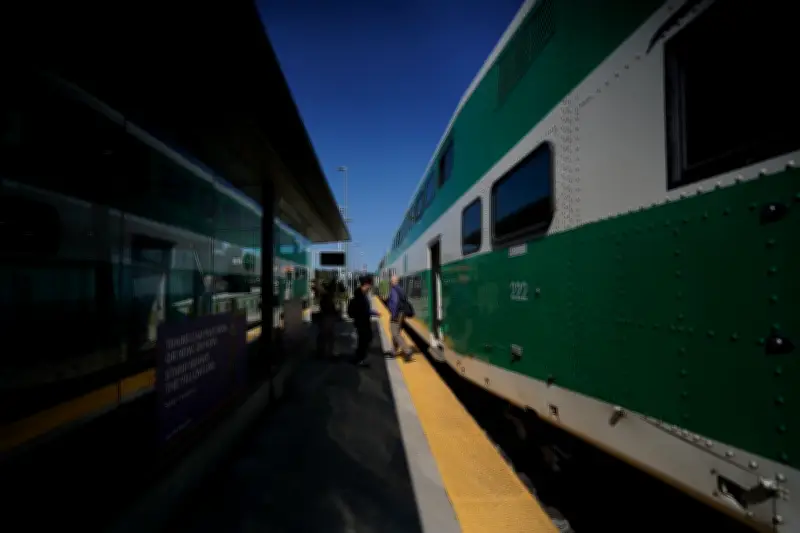 GO Train delays possible as heat wave grips GTA