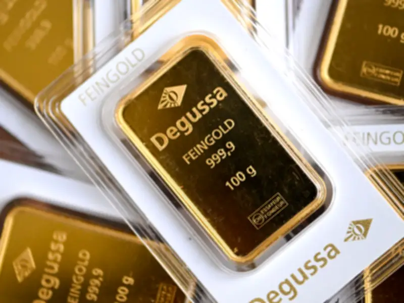 Gold Falls as US-Iran Truce Eases Inflation Worries, Prices Drop 23%