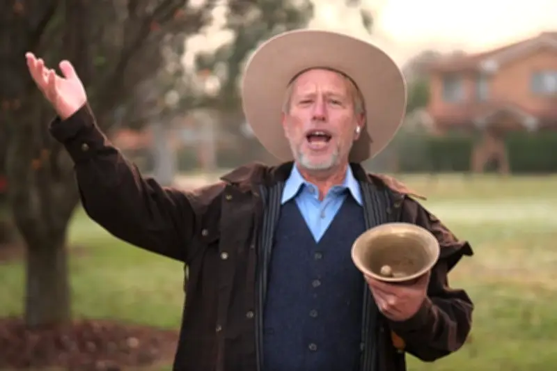 Guinness Crowns Canberra Town Crier as World's Loudest Person at 122.4 Decibels