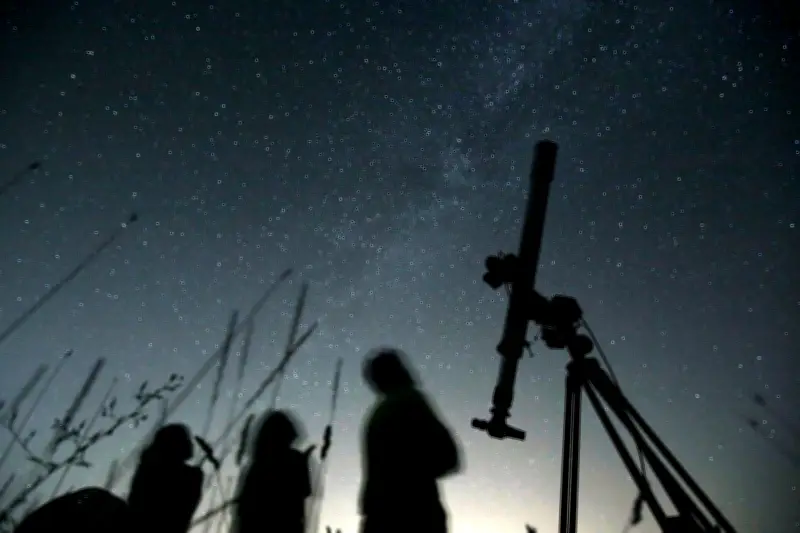 Harmless Asteroid to Zip Past Earth This Weekend