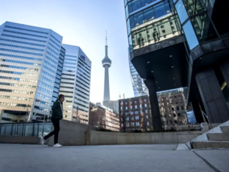 Hedge Fund Polar to Sell $500M in Canadian Mortgage Bonds as Lending Gap Widens