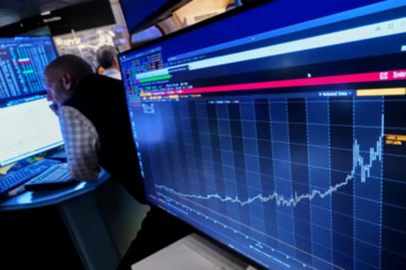 HPE Shares Surge 30% on Strong AI Infrastructure Demand
