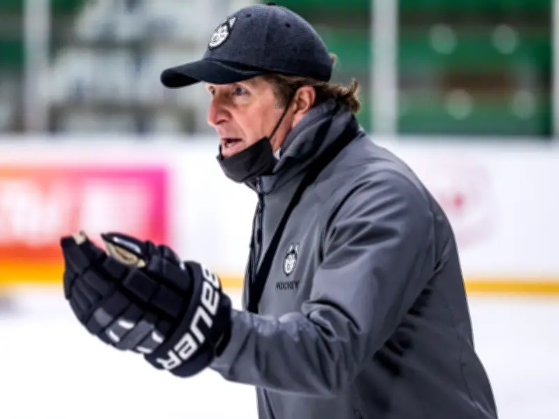 Imperfect Mike Babcock May Be Perfect Coach for Edmonton Oilers