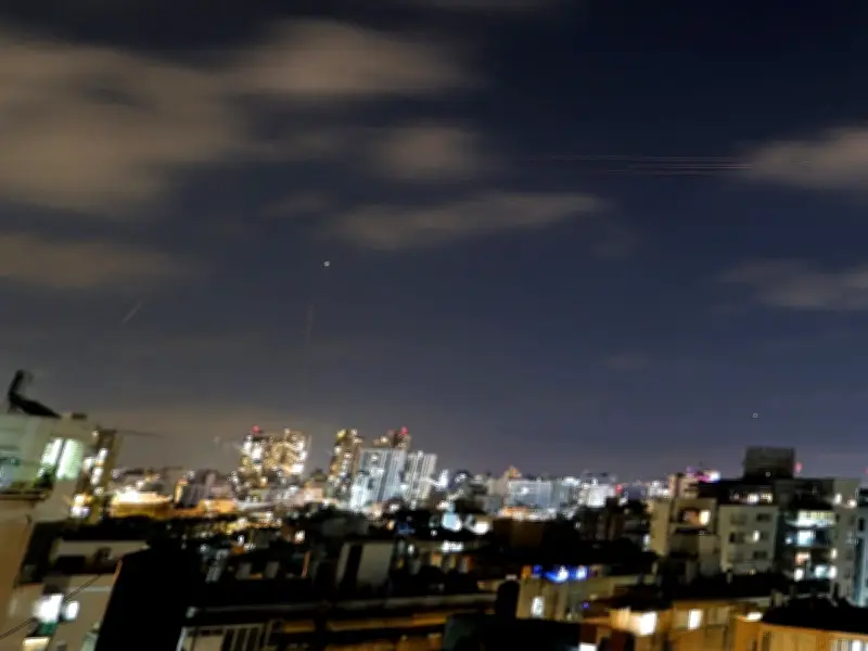 Iran Launches Missile Barrage at Israel as Ceasefire Teeters