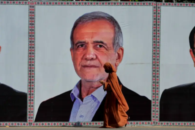 Iran's President Heads to Pakistan as US-Iran War-Ending Deal Nears