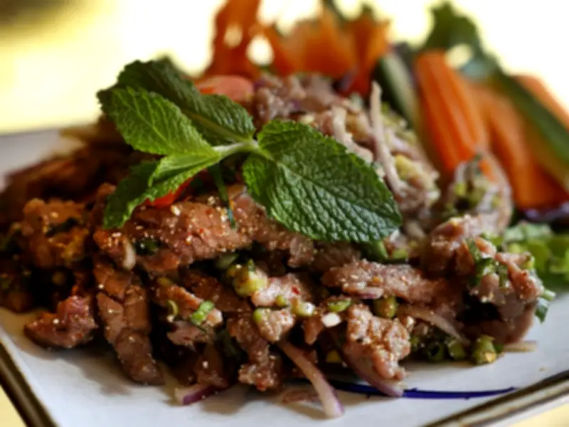 Is Ottawa's Restaurant Critic Out of Touch with Diners' Palates?