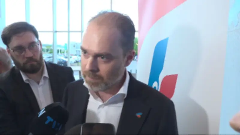 Jean Charest's Son Antoine to Run as Liberal Candidate in Verdun