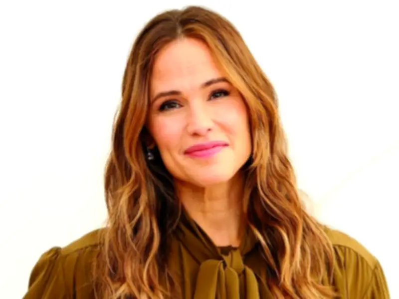 Jennifer Garner Opens Up About Balancing Motherhood and Career Post-Divorce