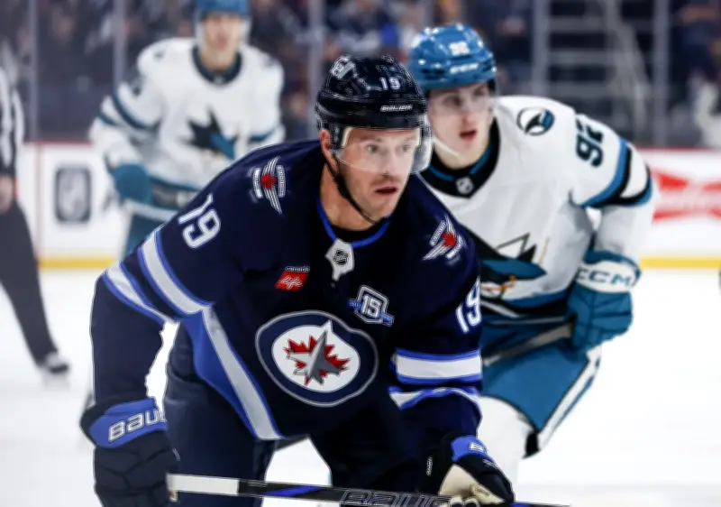 Jonathan Toews Announces Retirement from NHL: 'This Moment Feels Quite Surreal'