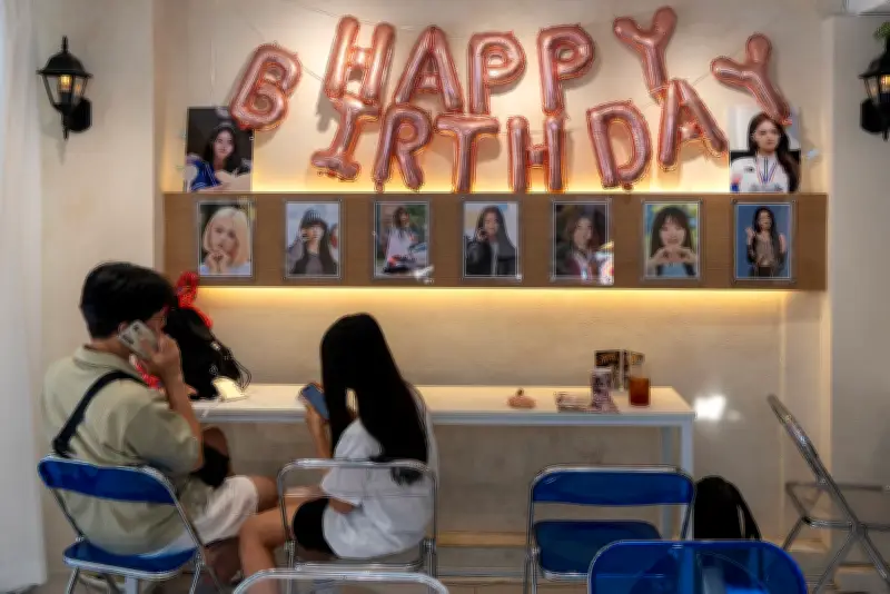 K-pop 'Birthday Cafés': Fans Gather to Celebrate Idols in Seoul