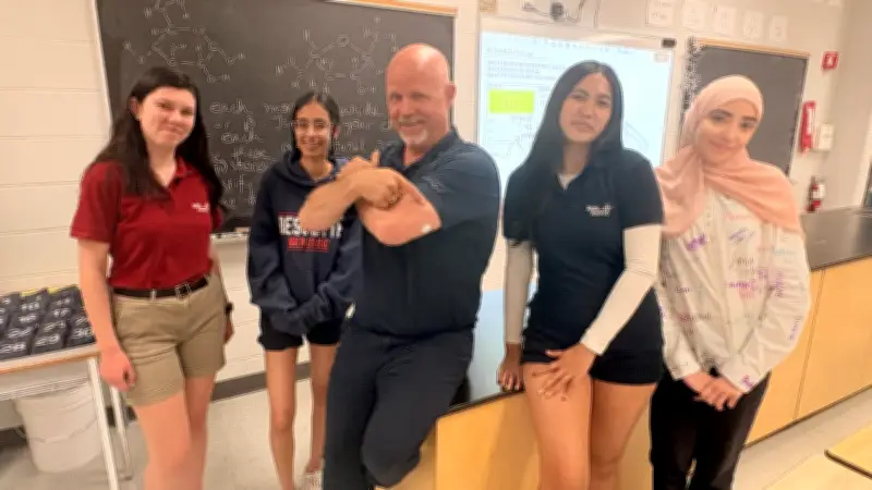 London biology teacher uses diabetes journey as real-life lesson for students