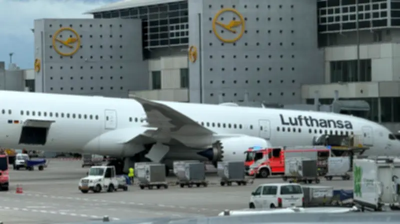 Lufthansa Boeing 787 nose gear collapses at Frankfurt Airport, employees hurt