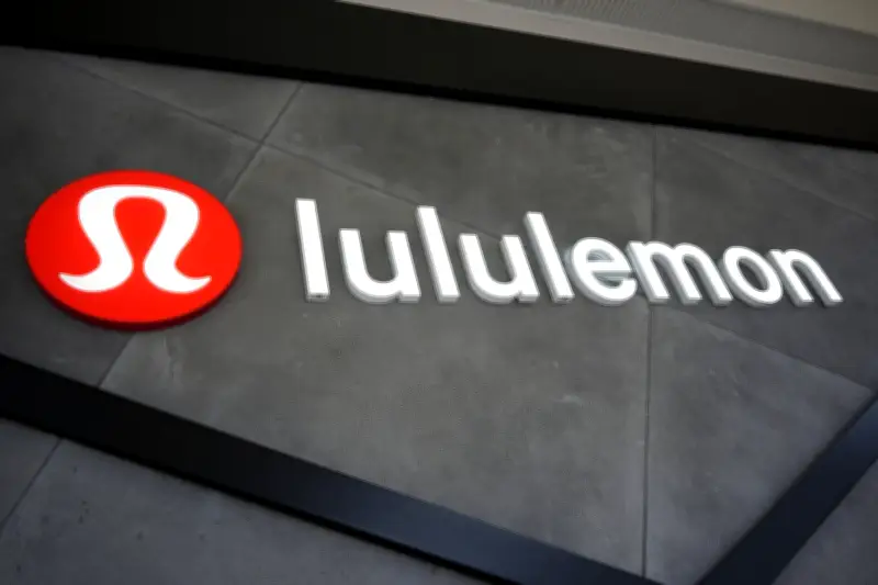 Lululemon bars public from shareholder meeting with key vote on board members