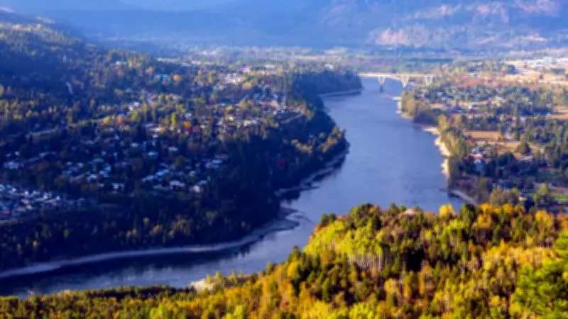Man Believed Swept Away by Columbia River in Castlegar: Police