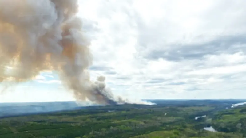 Massive Fire South of Timmins Rages, First Nation Evacuation Underway