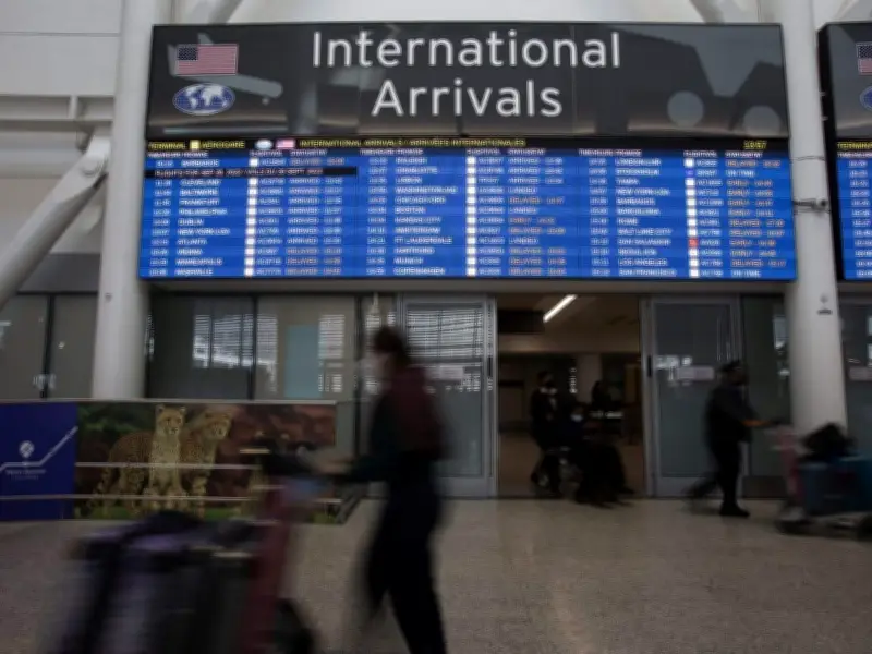 Measles Exposure Warning at Toronto Pearson Airport on Two Flights