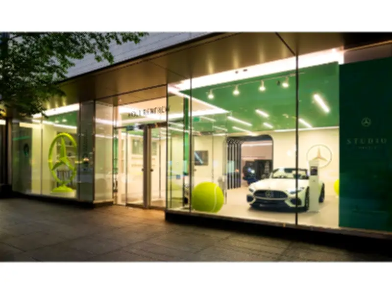 Mercedes-Benz and Holt Renfrew Launch Immersive Luxury Studio in Toronto