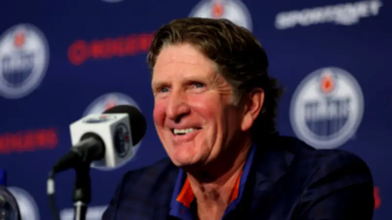 Mike Babcock says Oilers players are 'all in' on him as new head coach