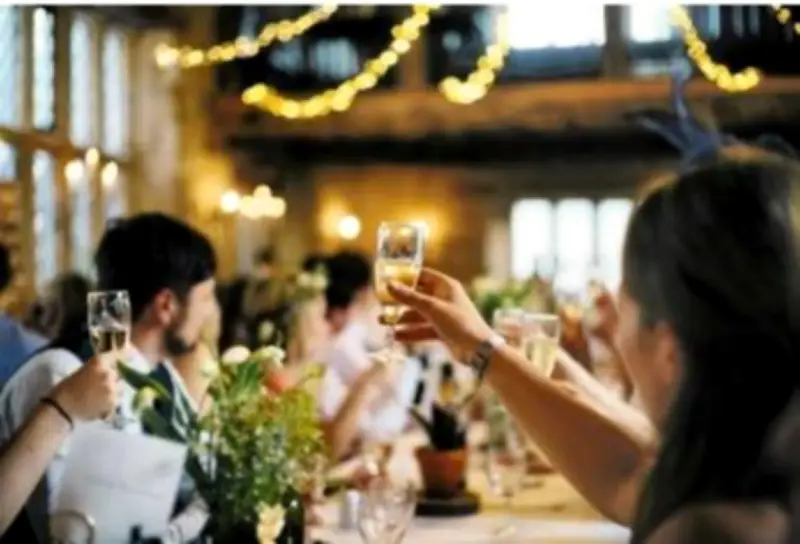 Modern Wedding Etiquette: Updated Rules for Guests and Couples