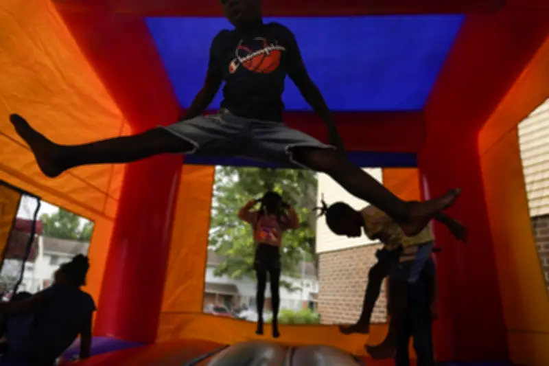 Montreal 3-Year-Old's Death Highlights Bouncy Castle Dangers