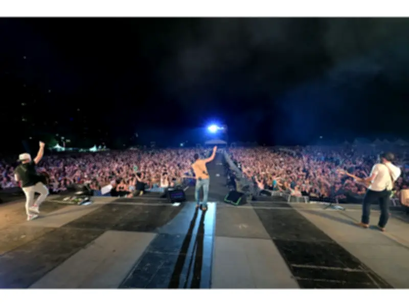 Motel 6 Returns as Official Hotel Partner for Country Thunder Canada in 2026