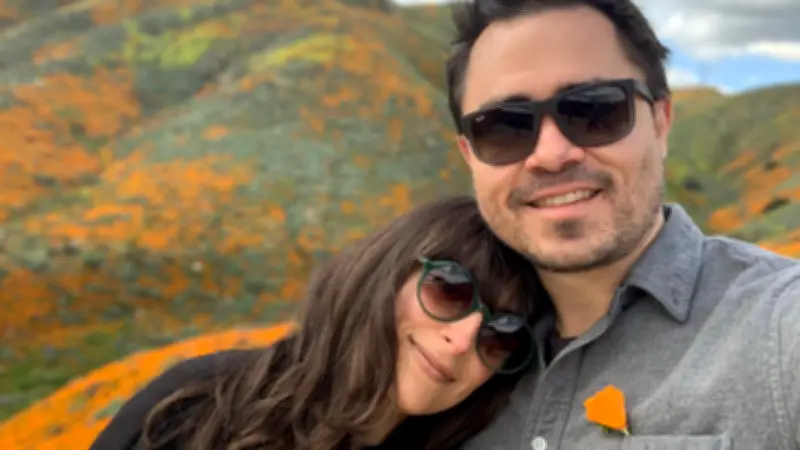 Navigating Grief: A Widow's Journey with Her Husband's Ashes