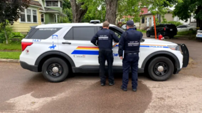 N.B. RCMP and forensics team probe Moncton home in ongoing investigation