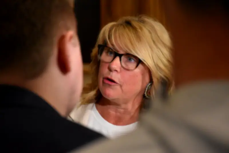 N.B. vows changes after scathing youth advocate report on child welfare