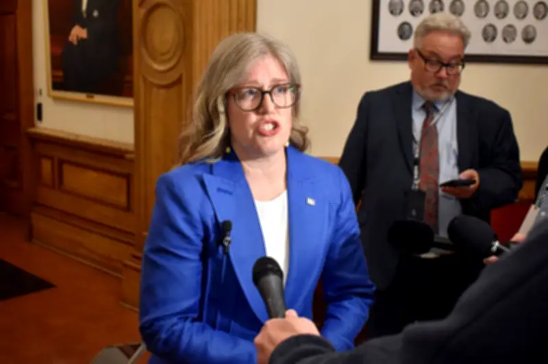New Brunswick Premier Urges National Social Media Ban for Kids Under 16
