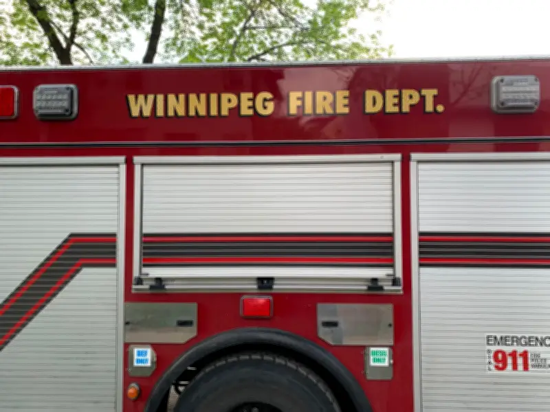 One Dead, Three Hospitalized After Two Fires in Winnipeg