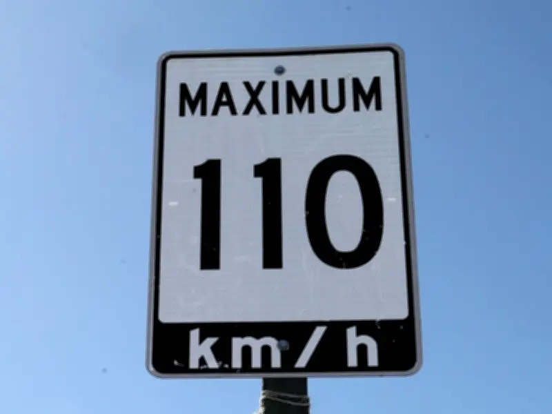 Ontario hikes speed limits on Ottawa highways 416, 417 to 110 km/h
