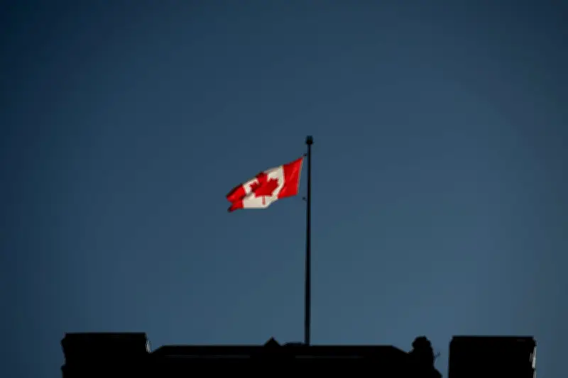 Ottawa Defends Order to Surrender Citizenship Certificates Amid Confusion