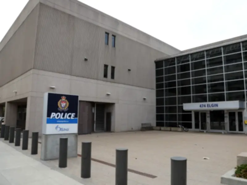 Ottawa Man Charged with Possession of Replica Firearms After Incident