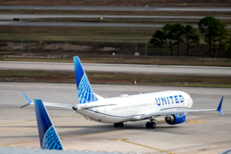 Passenger with Fake Boarding Pass Sneaks onto United Flight, Forces Return to Gate