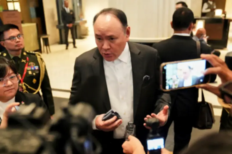 Philippines Protests China's Sanctions on Defense Chief as Unfriendly Act