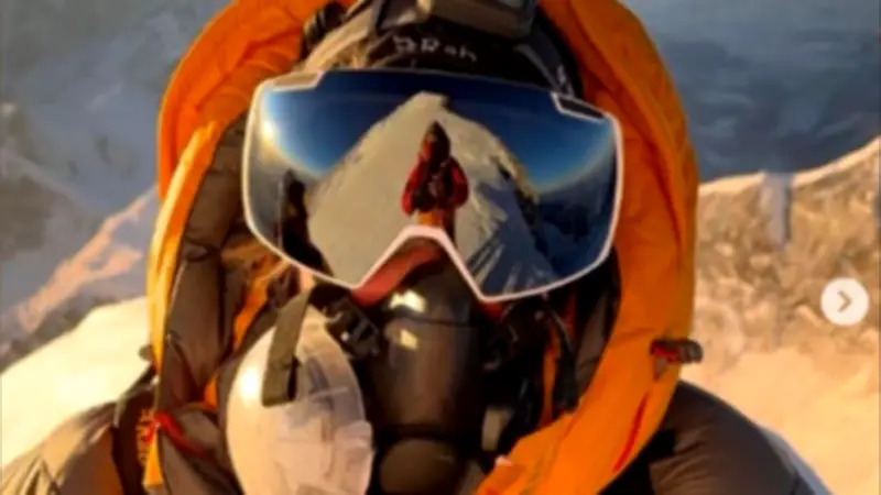 Pointe-Claire Woman with Stage 4 Cancer Conquers Mount Everest