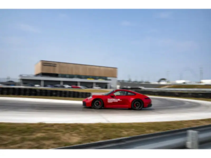 Porsche Experience Centre Toronto Marks One Year of Driving Passion