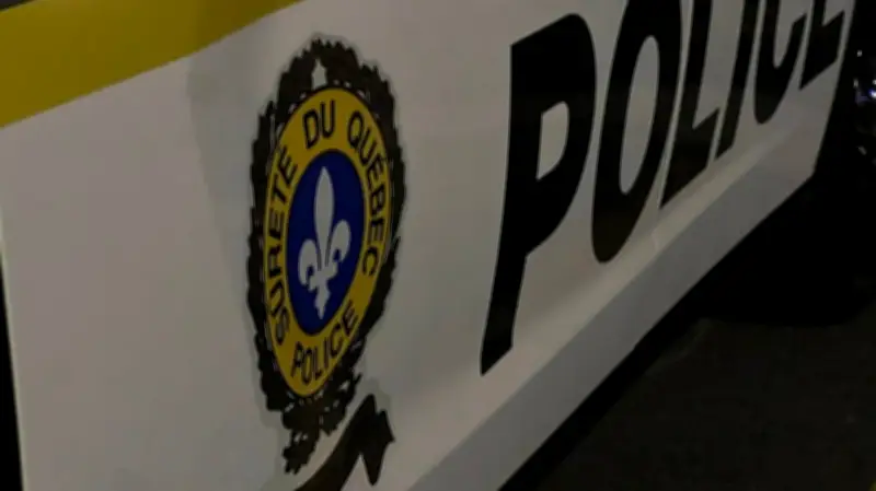 Quebec Driver Fined Heavily for Speeding, Headlights Off, Overcrowding