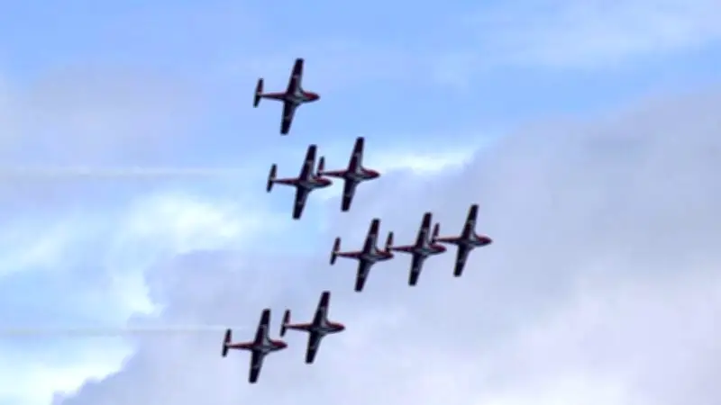 Rain Doesn't Dampen Armed Forces Day in North Bay as Snowbirds Perform