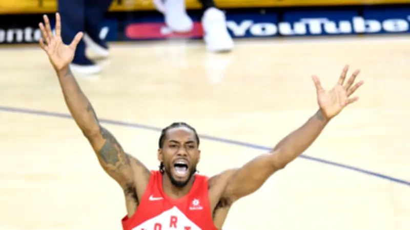 Raptors and Clippers Finalizing Deal to Send Leonard Back to Toronto