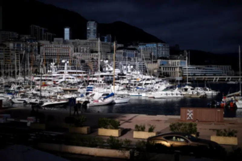 Rare Explosion in Monaco Injures 3, Suspect Flees to France